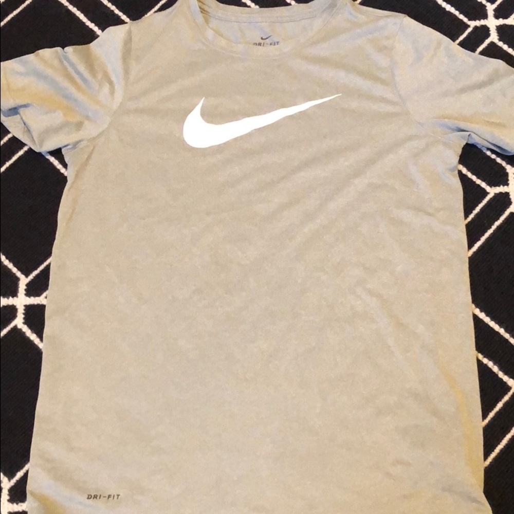 Nike dry fit tshirt